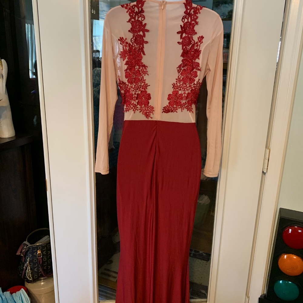 Dress - Picture 4 of 4